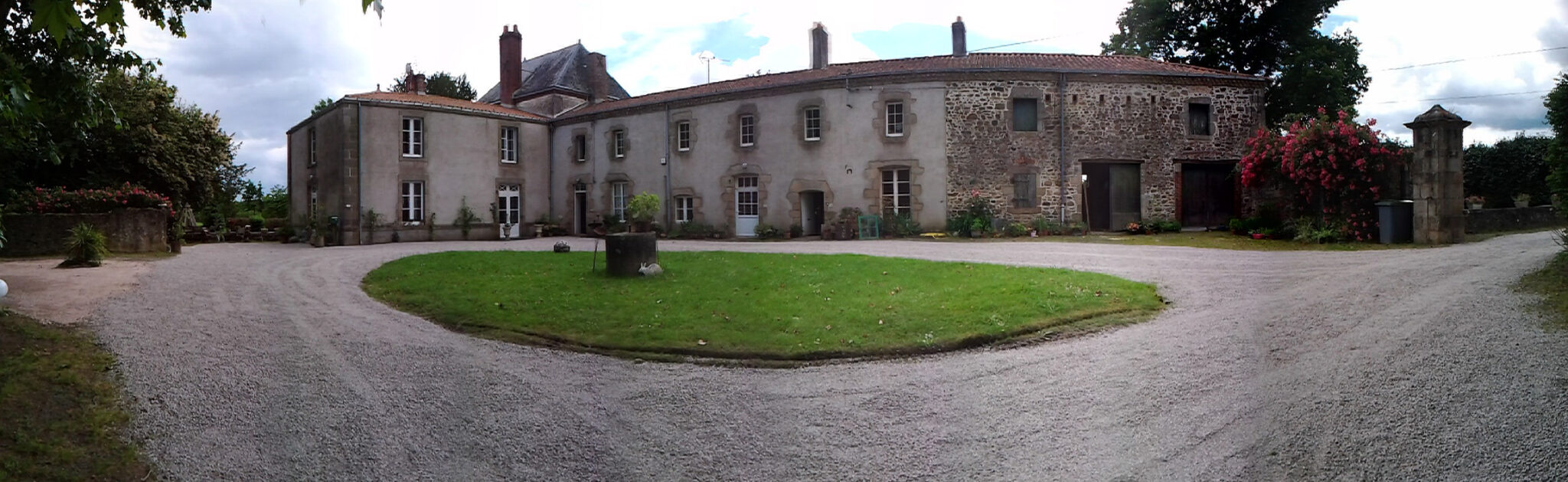 Le Manoir aux Douves · Bazoges-en-Paillers, Vendée